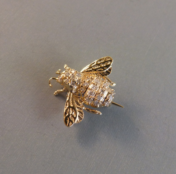 L+E 14 karat yellow gold and diamonds bee pin - $248.00 - Morning Glory ...