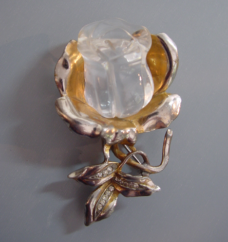 JELLY  BELLY flower brooch set in gold plated sterling 1940