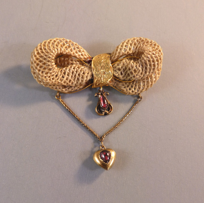 VICTORIAN 14k blonde hair bow bow brooch with garnets