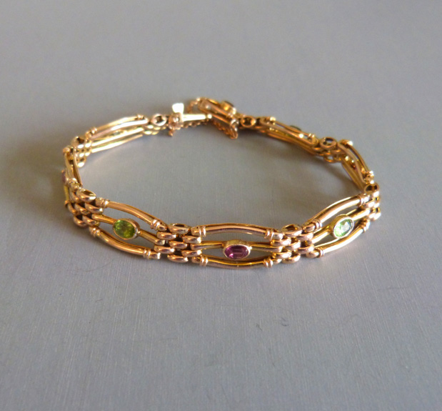 VICTORIAN English 9ct tourmaline gate bracelet