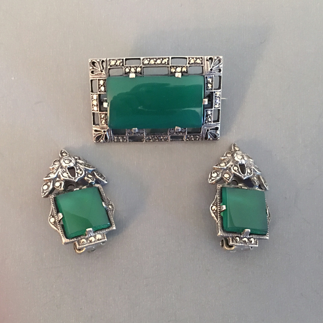 MARCASITE green and marcasites pin and clip back earrings