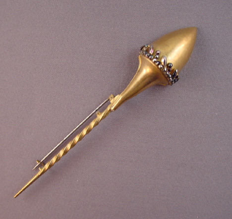 VICTORIAN cut steel pin in gold tone with comet shape