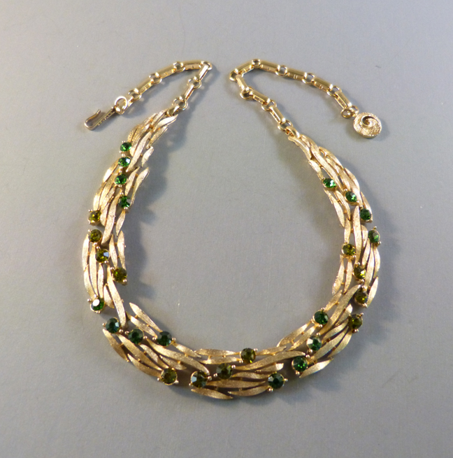 LISNER necklace with two tones of round green rhinestones