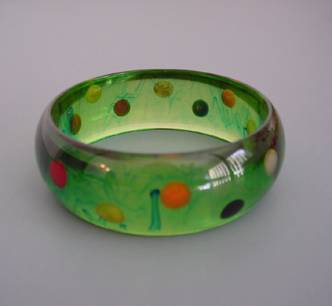 SHULTZ bakelite green transparent bangle peacock swirls, dots