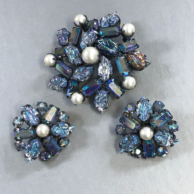 REGENCY brooch and earrings with blue pressed glass leaves