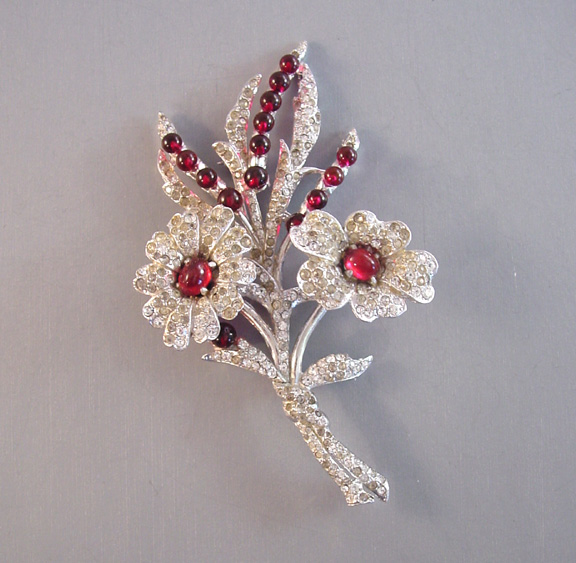 CORO trembler flower flower bouquet brooch with clear and red rhinestones