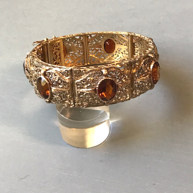 AUSTRO-HUNGARIAN citrine bracelet with lovely faceted oval citrines in a heavily gold plated silver filigree setting