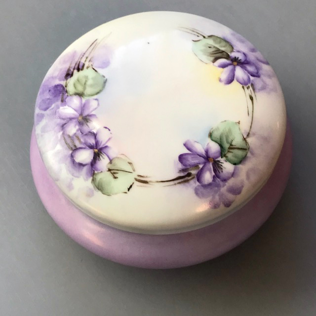 BAVARIA hand painted violets dresser box with lovely purple and lavender violets and green leaves