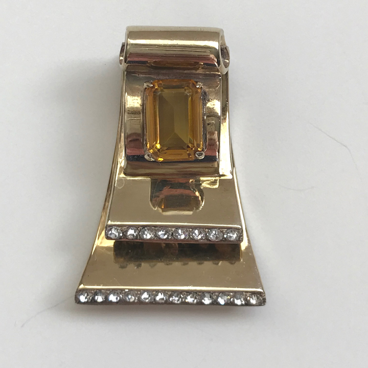 DEROSA Deco fur clip with topaz color and clear rhinestones in a gold plated sterling silver setting